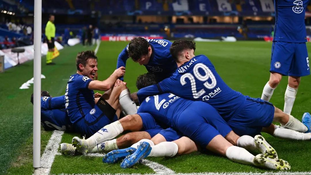 ليفربوليواجهبرنتفوردفيمباراةمثيرةبالدوريالإنجليزي